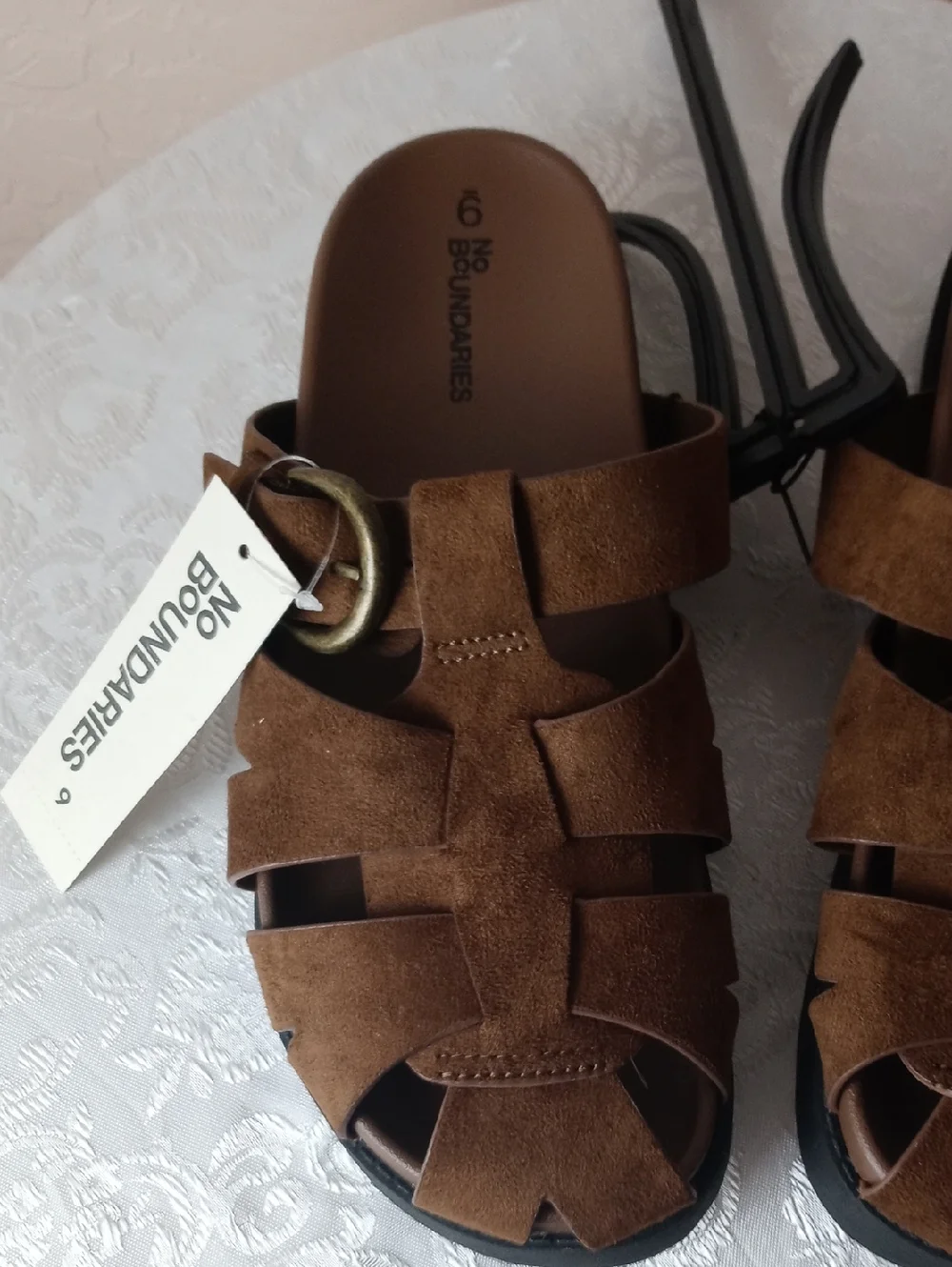 NWT No Boundaries Men's Brown Suede Fisherman Sandals with Buckle